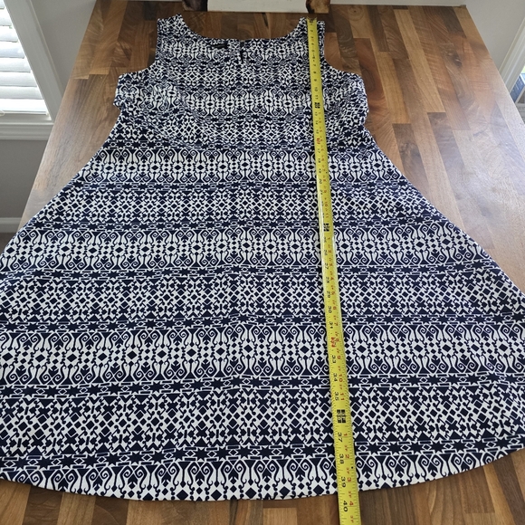 TALBOTS Blue White Geometric Print Ponte Stretch Fit & Flare‎ Dress Size XL - Picture 8 of 10